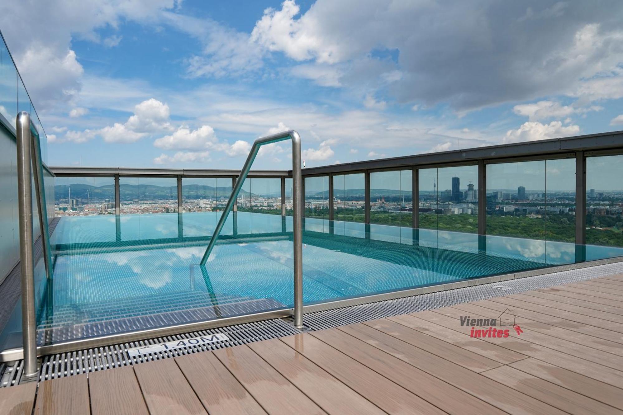 Triiiple 7Heaven - Amazing View On Top Floor With Rooftop Pool Vídeň Exteriér fotografie